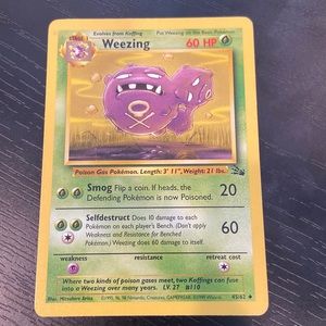 Weezing 45/62 Fossil Pokémon Card 1999
